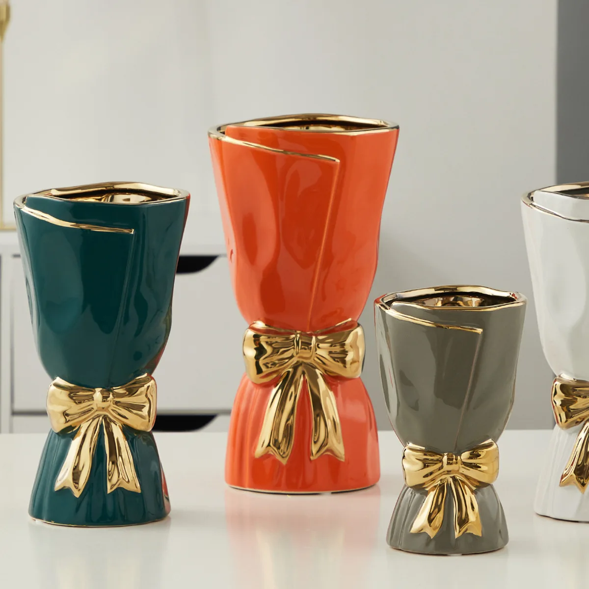 Handmade Ceramic Vase Luxury Gold Vase High Grade Home Decor Ornaments Flower Shape