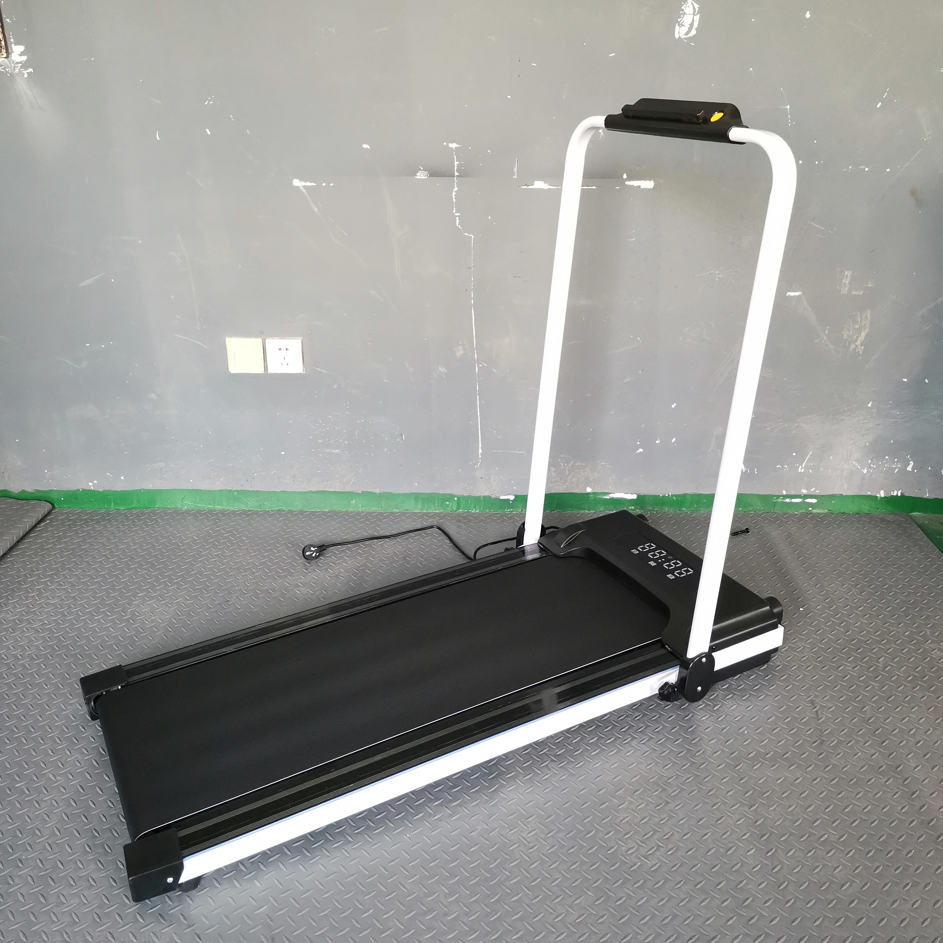 JIT Manufacturers Selling Home Curved Treadmill Folding Treadmill Fitness Equipment Exercise Running Machine
