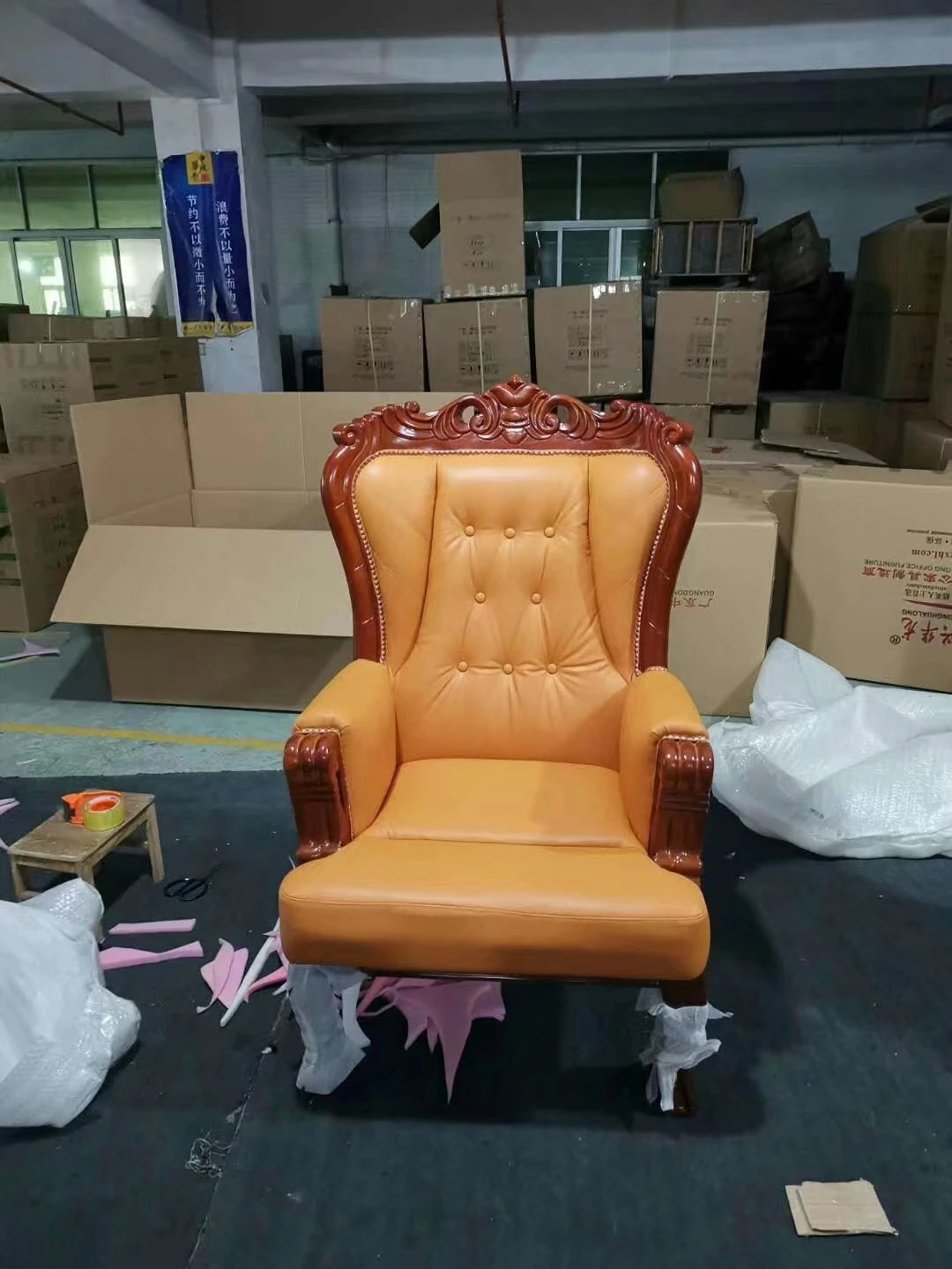 Italy antique Design Luxury Wooden Carved cowhide leather office Executive boss recliner Chair