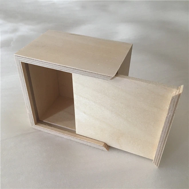 Wholesale 4 Compartments Square Wooden Box Birch Plywood Gift Boxes with Removable Divider and Push-pull Lid for Package Storage