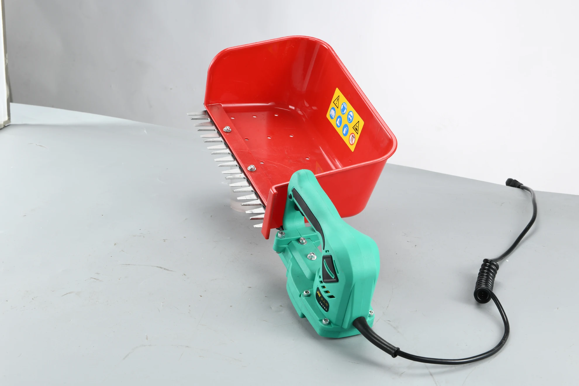 
24V battery Brushless hand Tea picker machine /Tea Leaf Harvester 