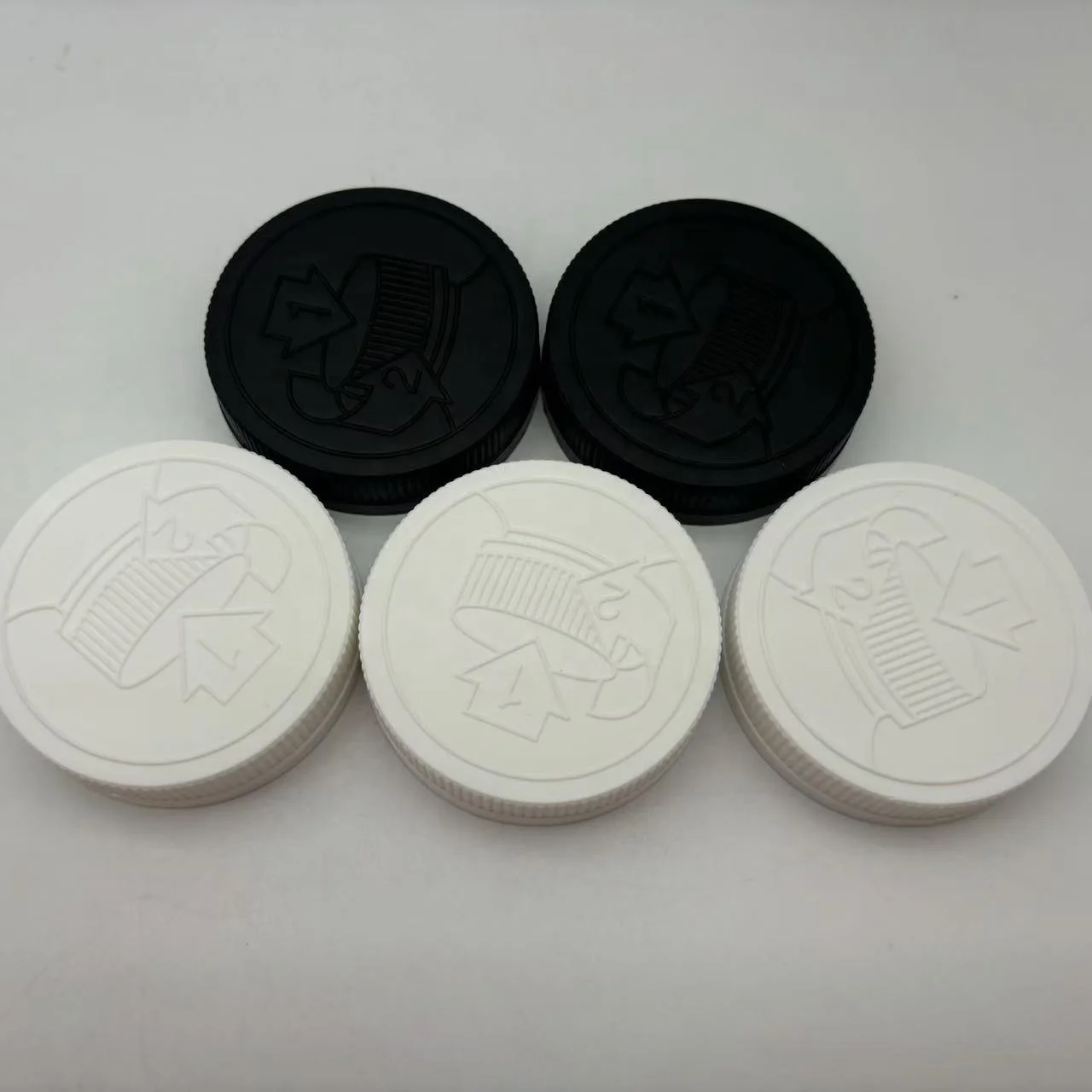 High Quality   62mm  Various  Colors  Plastic  Press And  Twist  Cap  For Plastic Bottle  Packed With  Food  To  Use