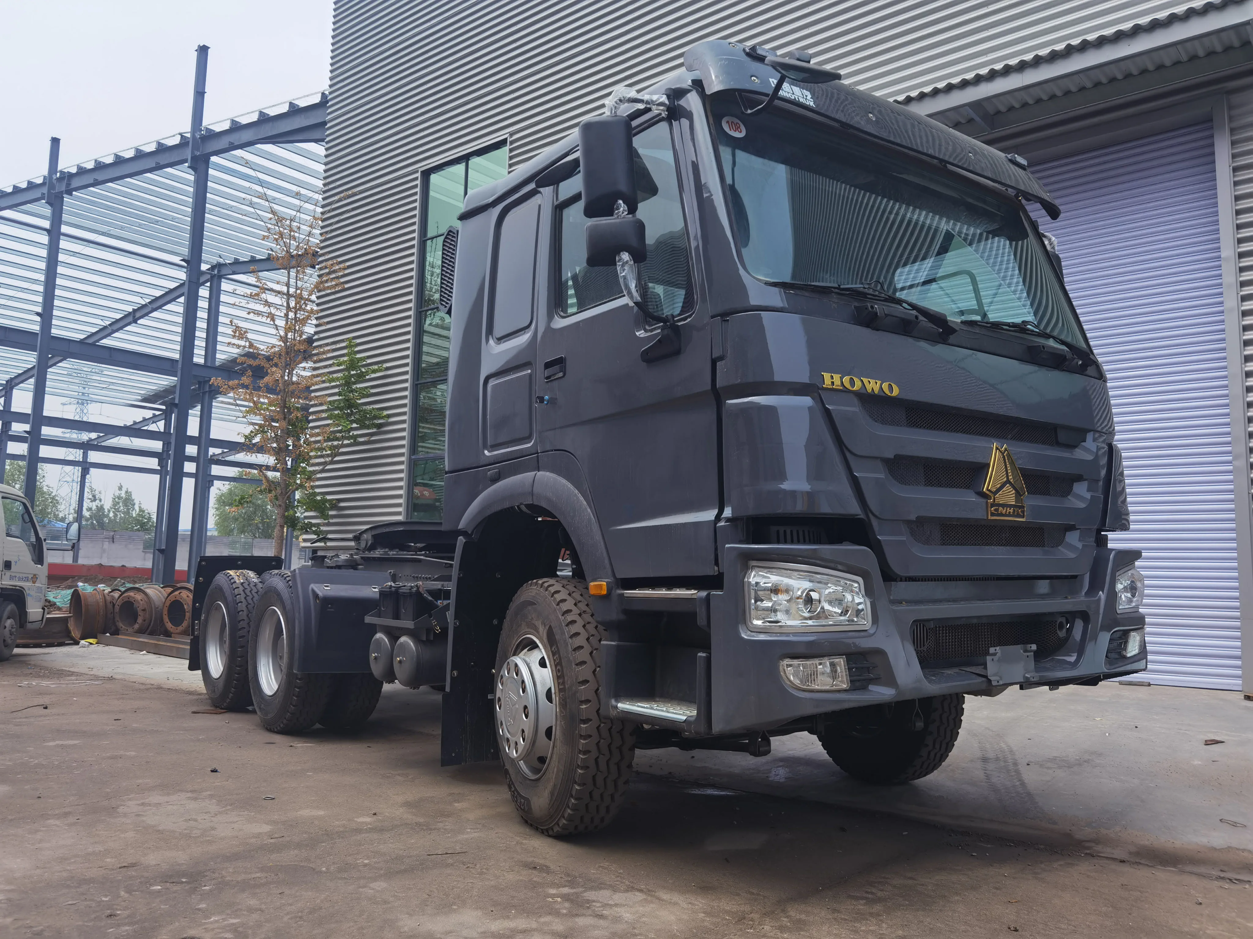 Sinotruk HOWO 6X4 Heavy Truck Dump Truck Trailer Tractor Head