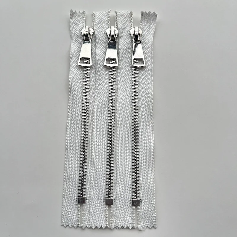 Factory Stock 5# Metal Zipper White Alloy Closed-End Pocket Short Zipper Self-Locking For Clothing And Bag Zipper