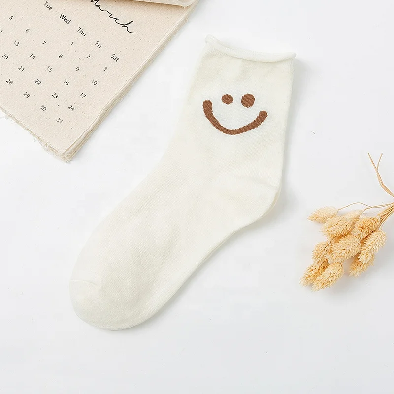 New Arrival Smile Face Women Middle Fashion Knit Cotton Socks For Ladies