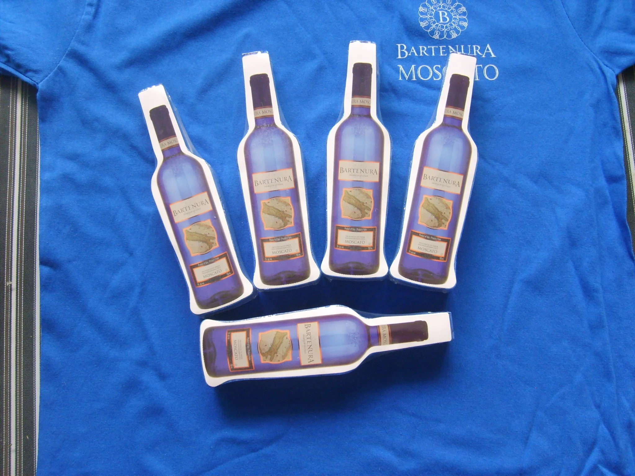 Custom funny magic compressed T-shirts 100%cotton short sleeve mini shape free gift compression t shirt for promotion