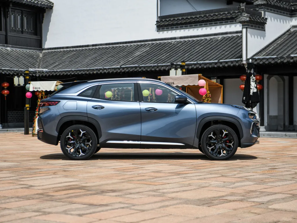 Китайские дешевые электрические автомобили chery дальнего радиуса