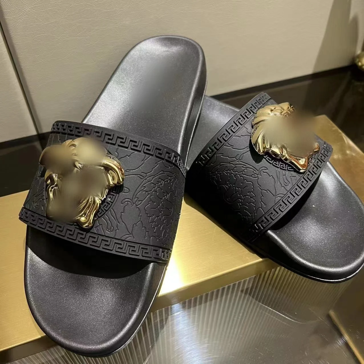 qzab wholesale  women and man platform shoes with head ornament one-piece non-slip beach comfortable casual slippers for women