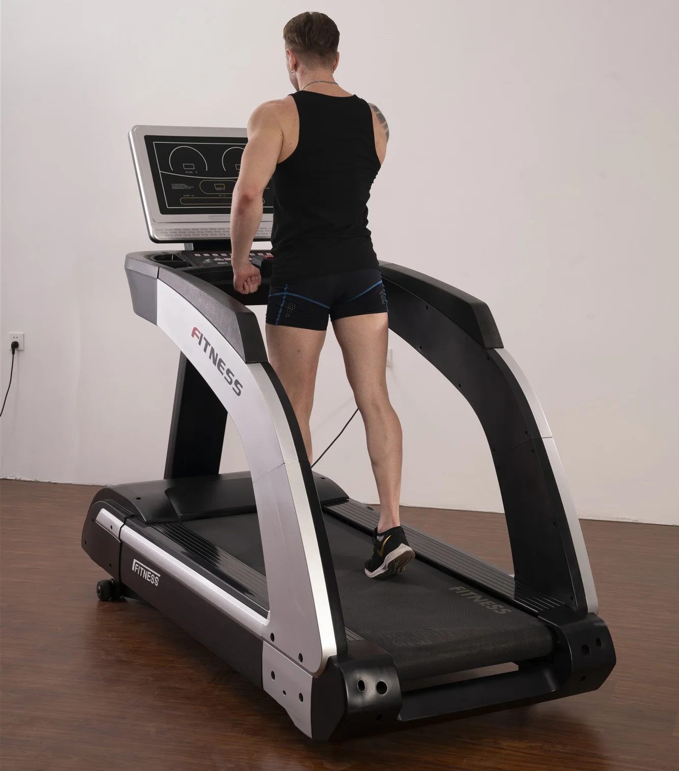 China Wholesale Commercial ONT-P03 Gym Fitness Equipment Electrical Treadmill Running Machine