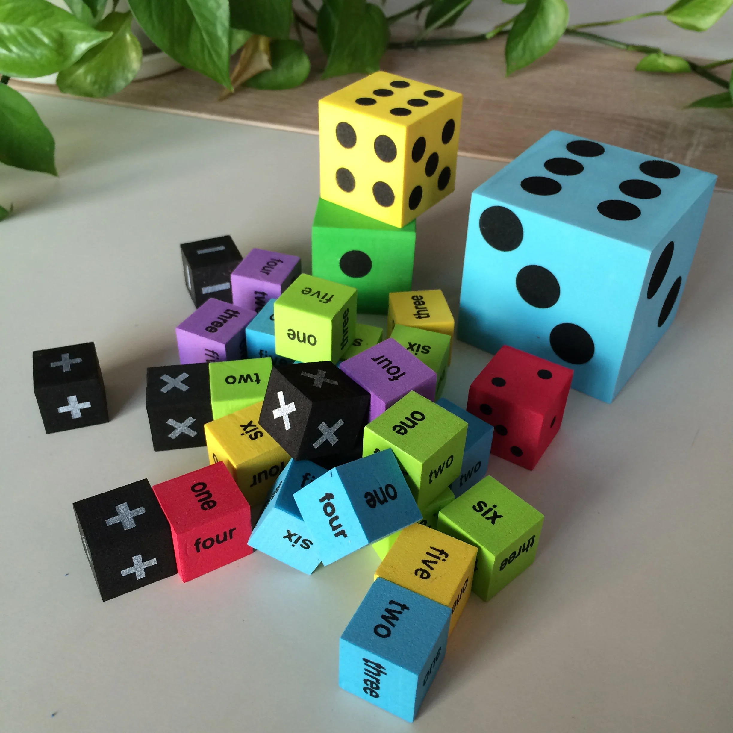 Hot-selling EVA foam toy dice six sides early education to develop intelligence