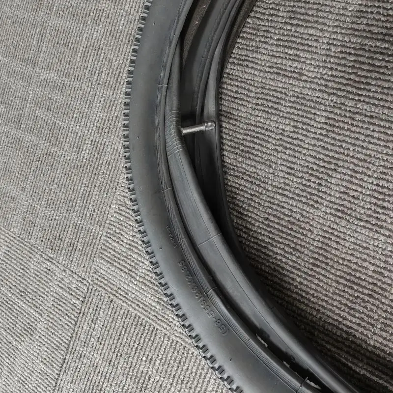 Wholesale Tires mountain bike hot sell size 26x2.10 24x2.10 26x2.35 29x2.25 27.5x1.90 27.5x2.10 20x2.35 27.5x2.25