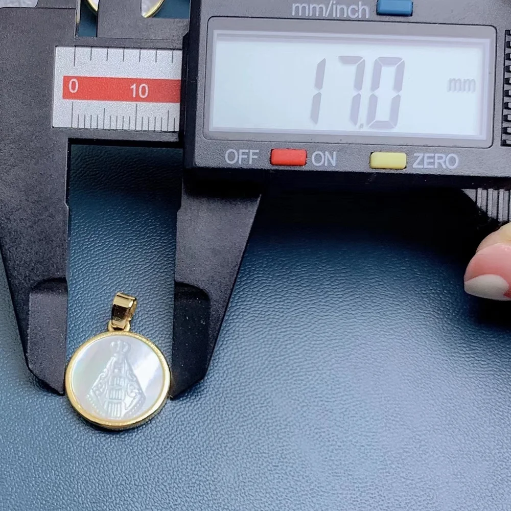 Wholesale Custom 17mm Round Our Lady Guadalupe Virgin Pendants PVD 18K Gold Plated Sea Shell Charms For Jewelry Making