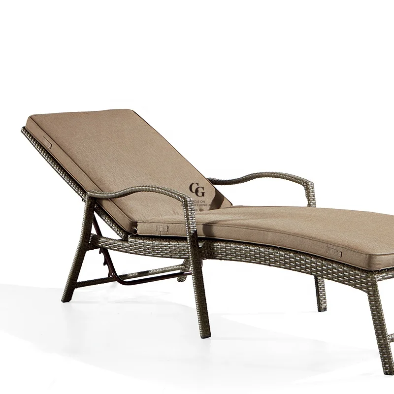 Patio Sunbed Rattan Waterproof Daybed with Arm Rest Ride High Thickness Mattress Soft and Comfortable for Swimming Pool Side