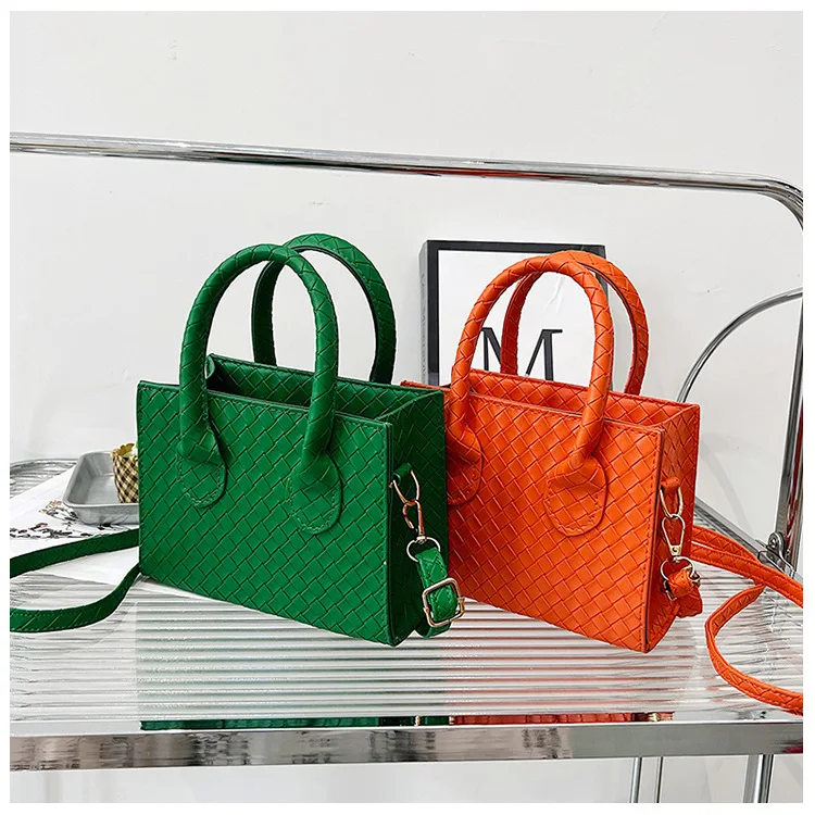 Retro Casual Custom Womens Bag Fashion Exquisite Women Totes Shoulder Bags Female Leather Solid Color Handbag For Women 2022