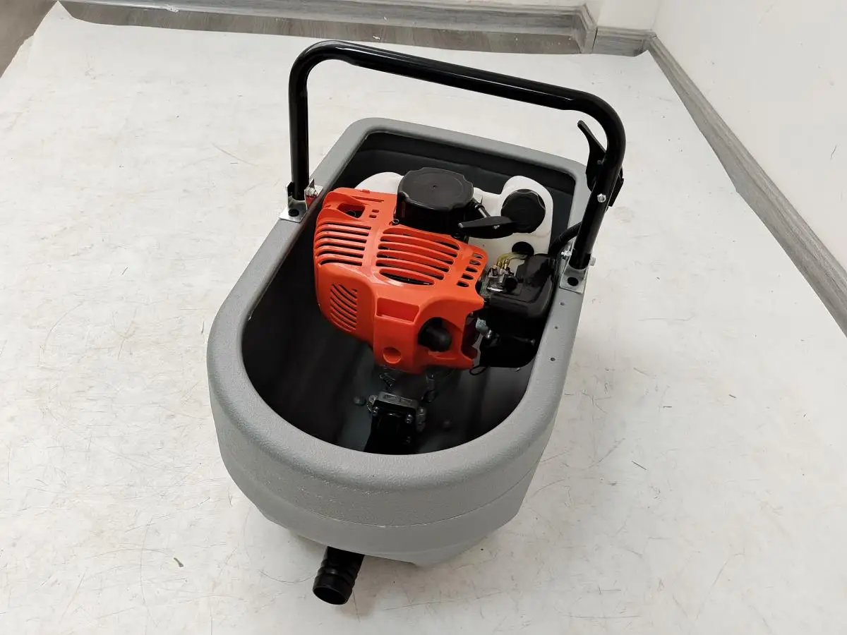 UM High Quality  2 Stroke 52cc Engine Water Pump Agricultural Gasoline Water Pump Float Type Water Pump