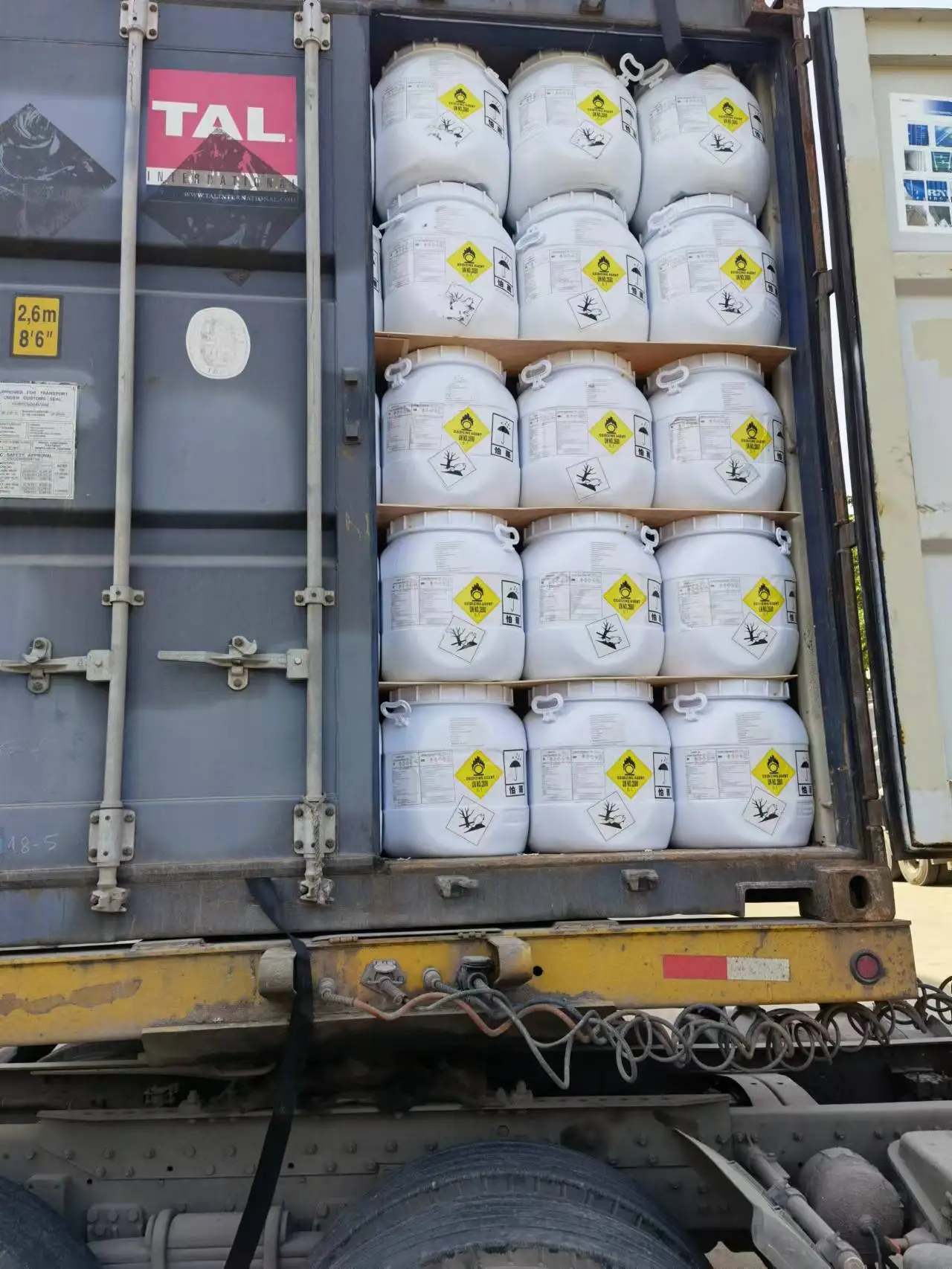 65% 70% Calcium Hypochlorite Granular Industrial Grade CAS 7778-54-3 Bulk Pool Chemicals Chlorine 70 for Water Treatment