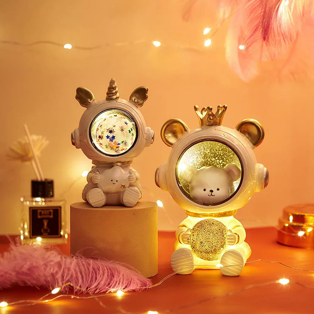 Cute animal astronaut light resin miniature figurines modern home decoration living room accessories
