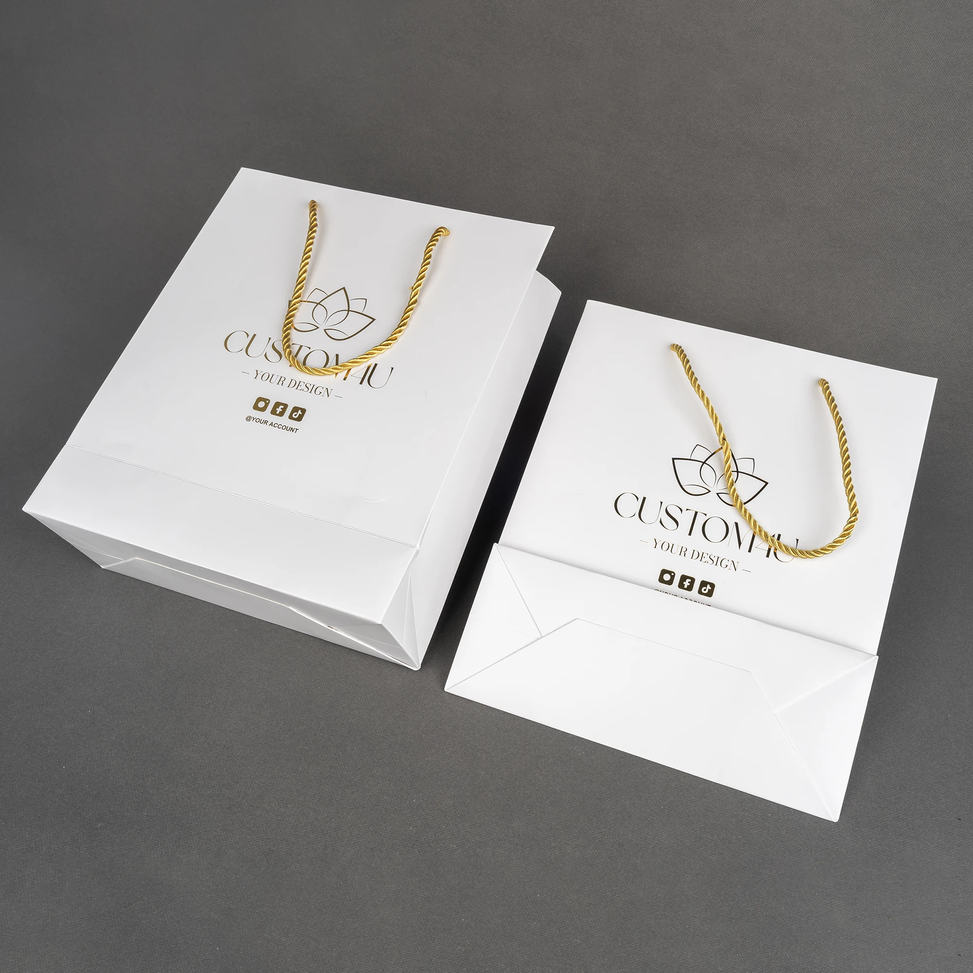 Gift Packaging Shopping Paper Bag With Own Design Wholesale Personalized Logo Luxury Fancy Paper OEM Clothes Pants