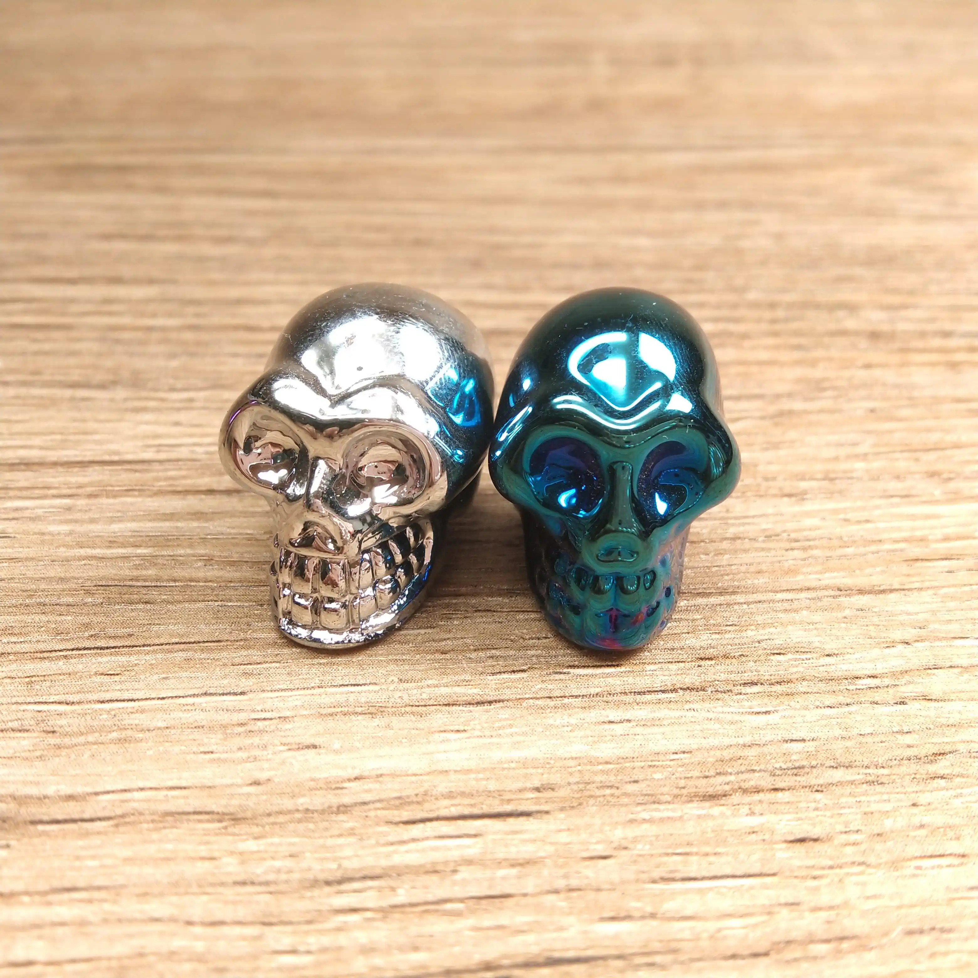 Wholesale hand carved Nice new products crystal carving skulls aura k9  colorful skulls for decoration