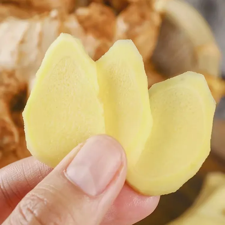 Wholesale Yunnan is digging small yellow ginger fresh from China/fresh ginger