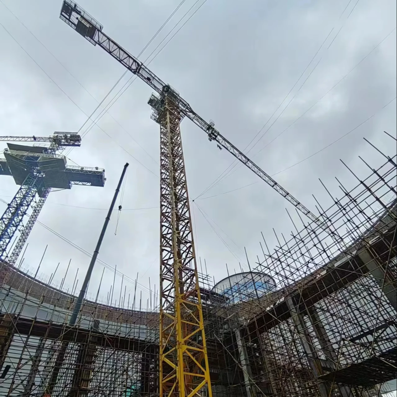 zoomlion hoist equipment 7015-10 Used Tower Crane with Flat Head Design zoomlion used construction cranes
