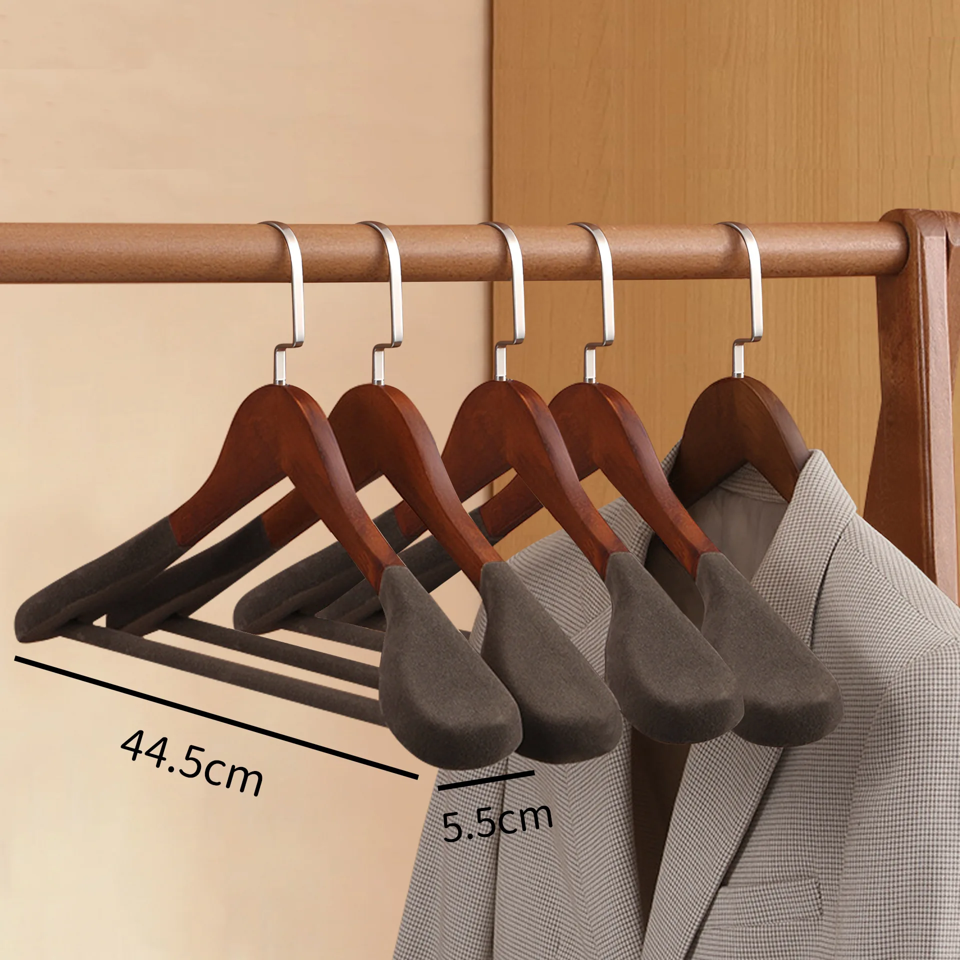 Wholesale High-Grade Coat Suit Solid Wood Hanger With Seamless Wide Shoulder Support Single Tier Metal Hanger With Flocking Hook
