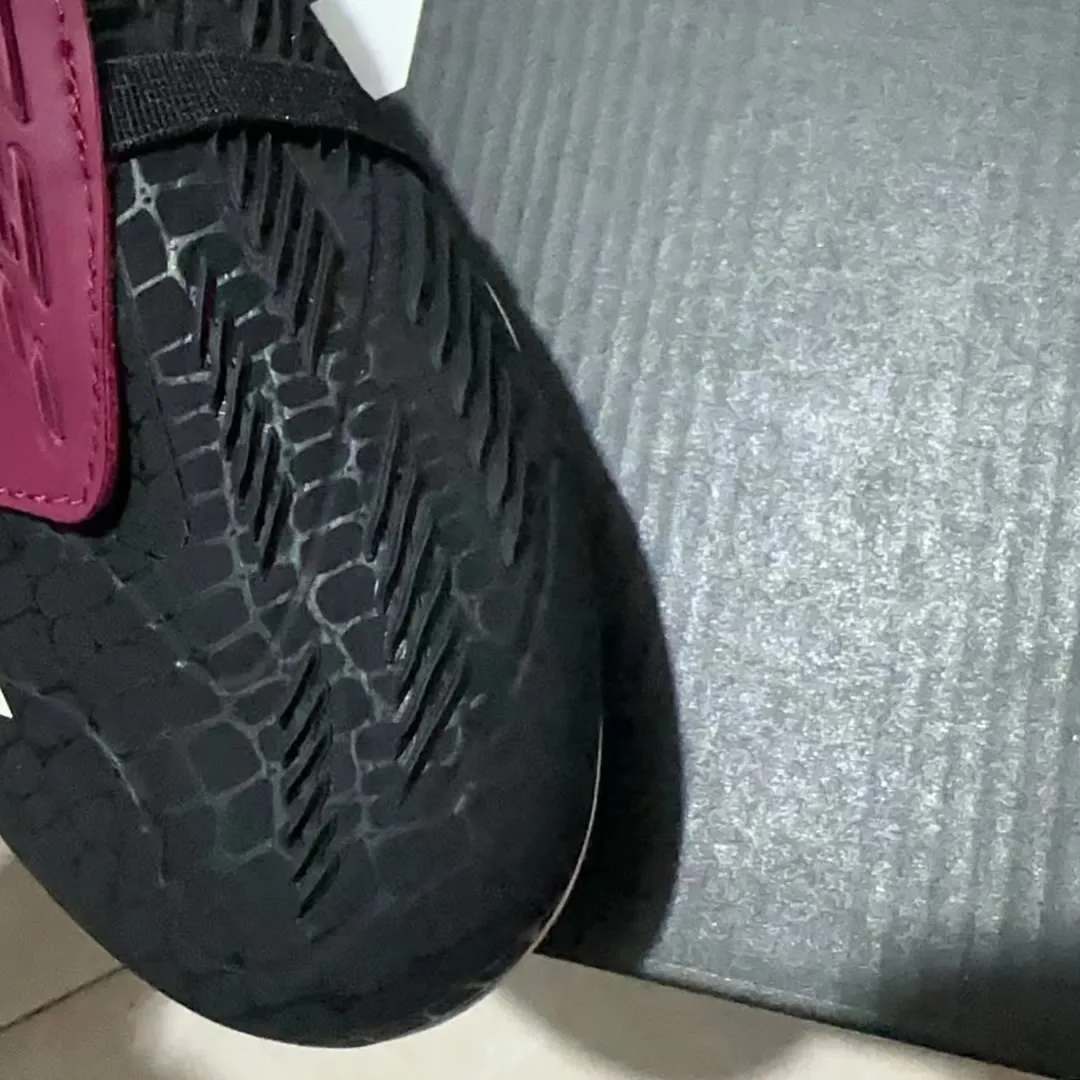 2024 factory new brand mens boots predator accuracy+ FG soccer shoes football cleats cheap top quality football soccer shoes