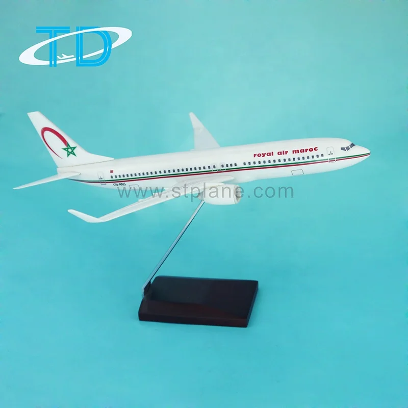 Royal Air Maroc B737-800 Scale 1:200 19.7cm Classical Desktop Crafts