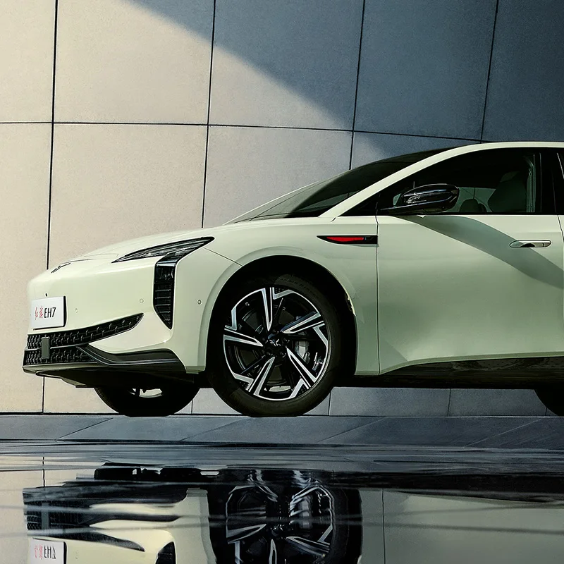 2024 Hong Qi EH7  new product launch new energy vehicles Hybrid electric cars vehicle Made in China