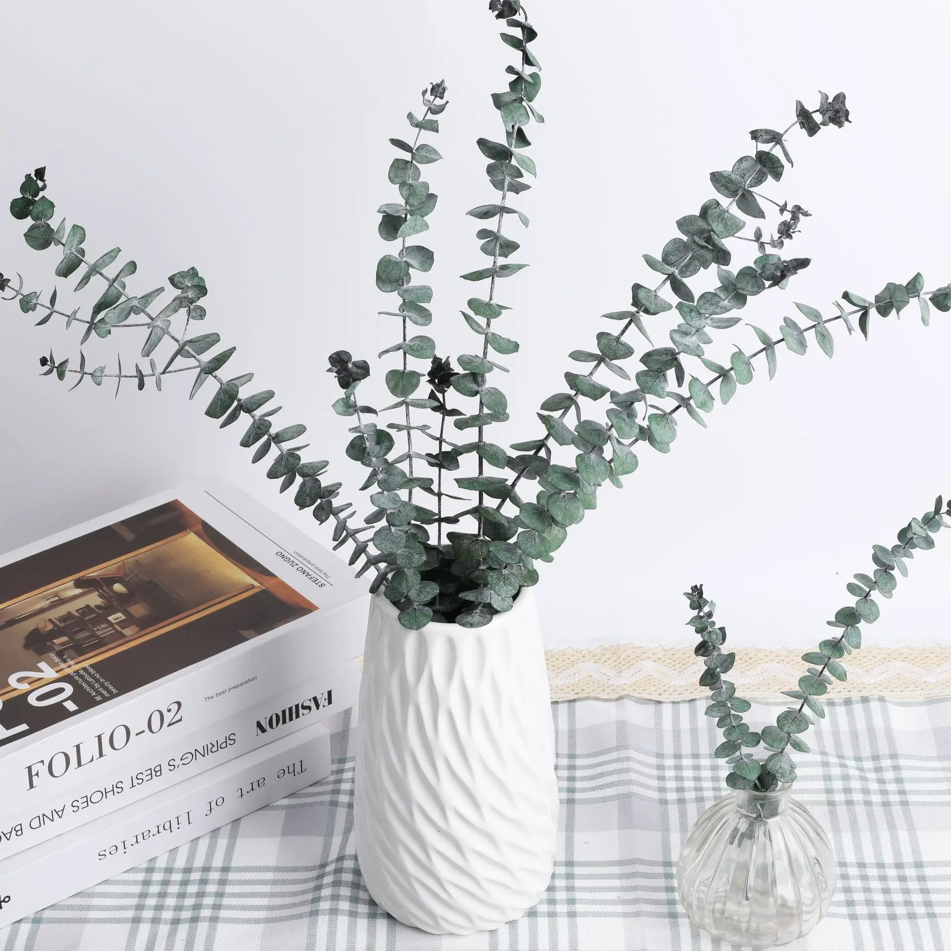 Wholesale decorative flowers Preserved  Dried flower  Everlasting Plants dried eucalyptus leaves Preserved Eucalyptus leaves