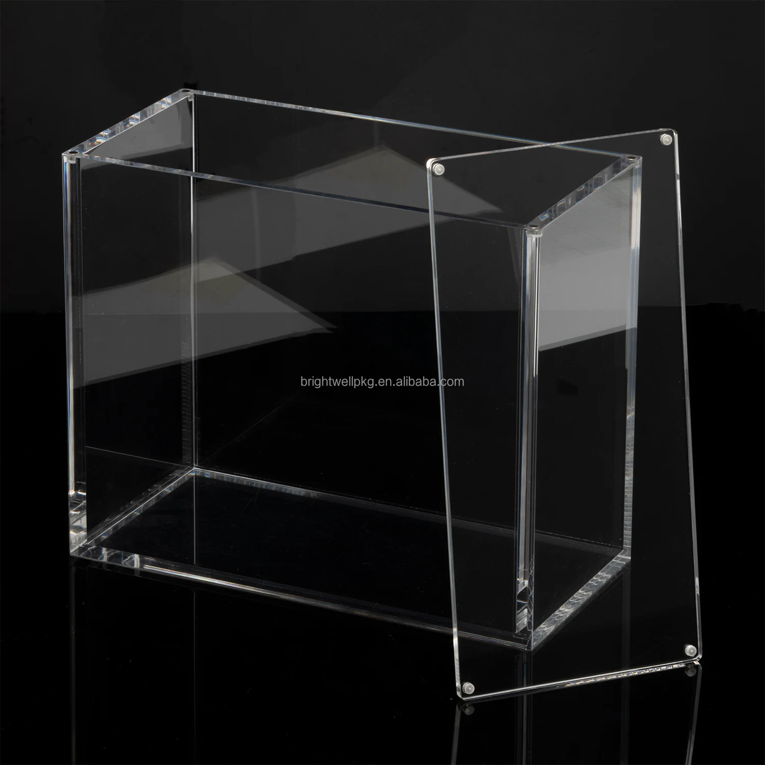 Прозрачный акриловый чехол с магнитной крышкой