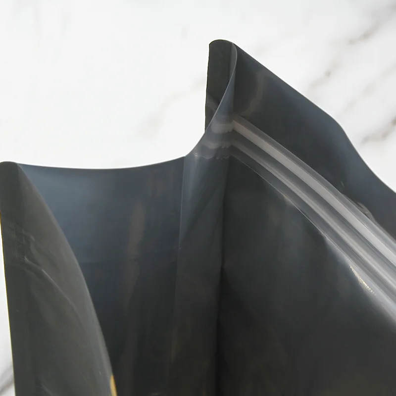 Custom Side Gusset Top Bird Rabbit Fish Treats Plastic Pouch Cat Pet Dog Food Packaging Bag With Resealable Zipper