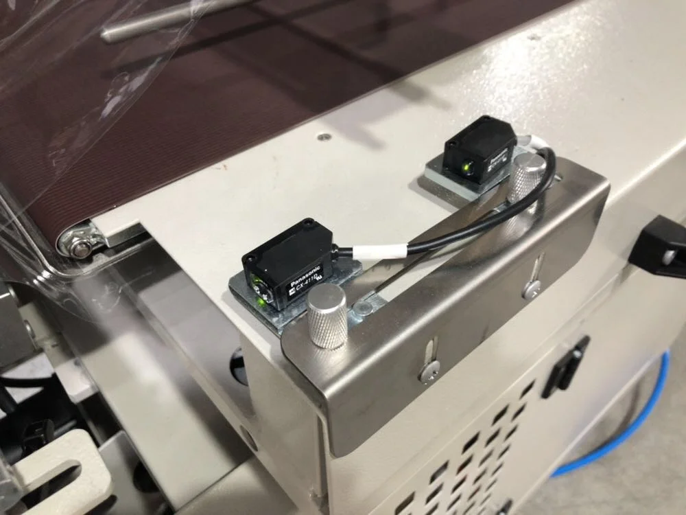 Automatic L-sealer Cosmetic Carton Box Heat Tunnel PVA Film Packing Shrink Wrapping Machine