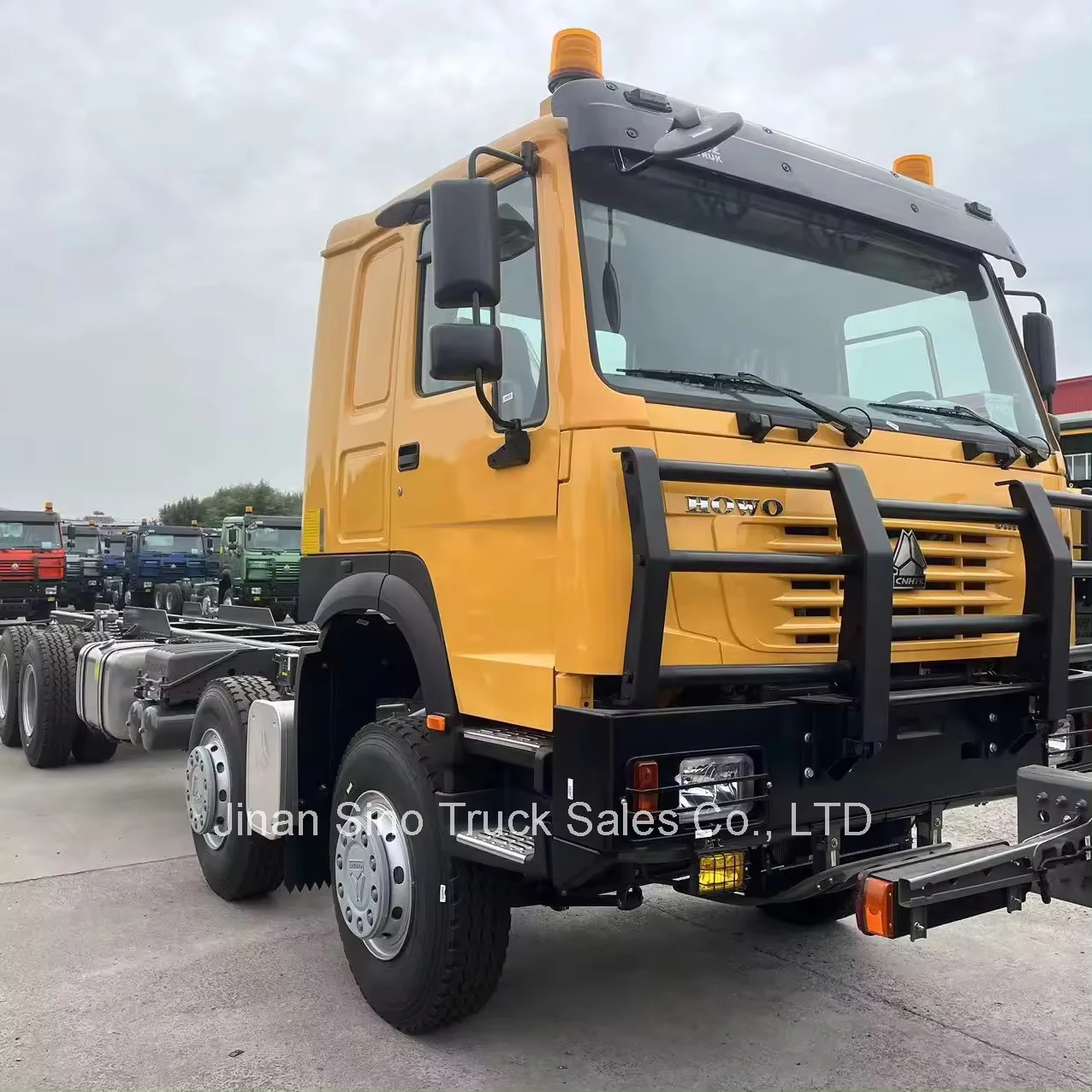 2024 China Sino Howo 8x4 Diesel 50Tons 12Wheelers Tipper Dump Truck chassis with metal bumper