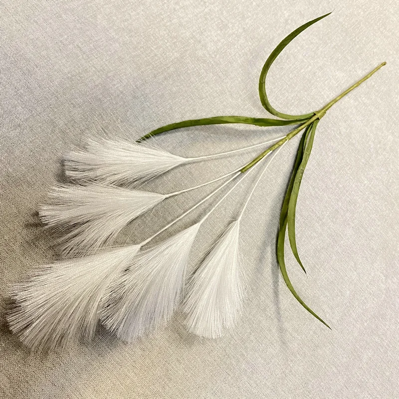 New Design Wholesale 5 Head Artificial Pampas Reed Flowers For Wedding Home Party Decoration