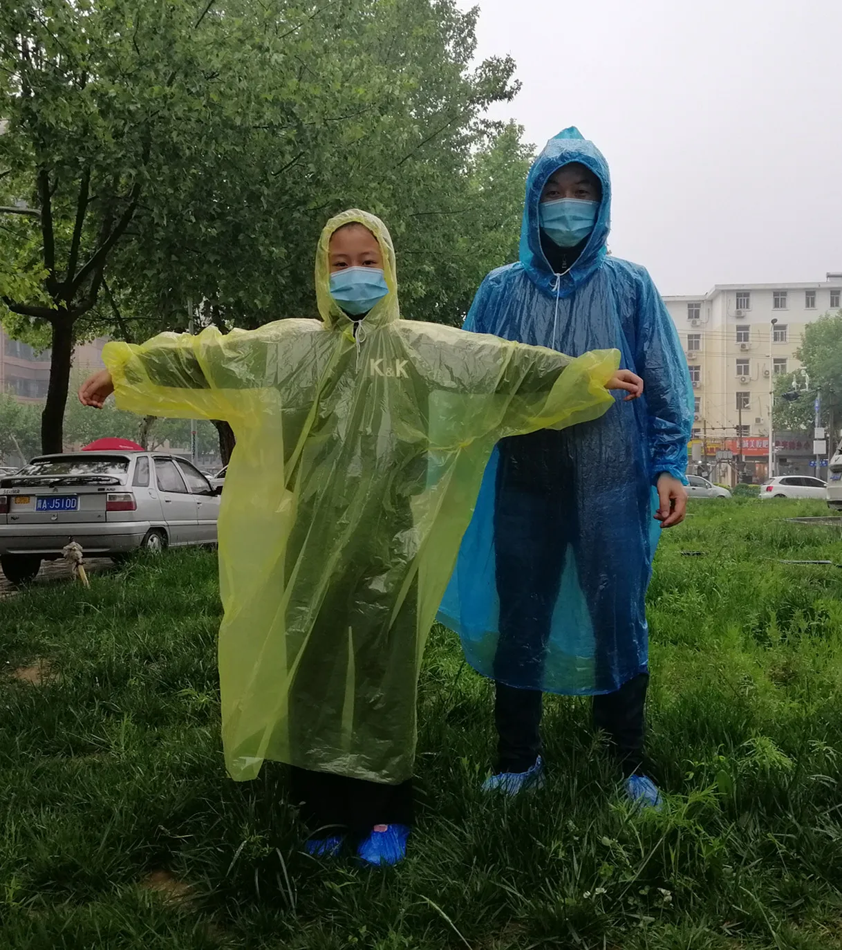 Fashion wholesale cheap disposable raincoat from China