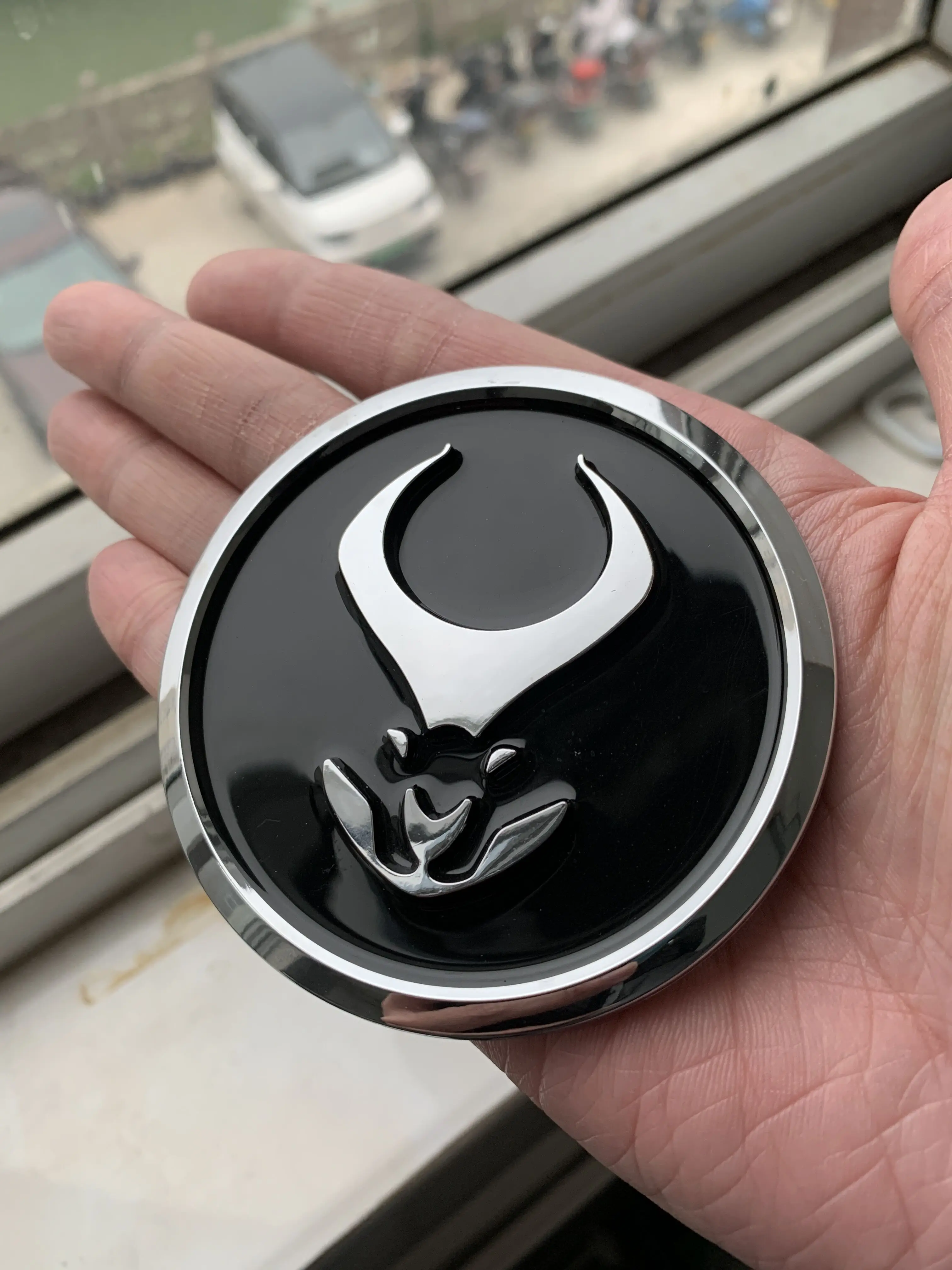 Professional Custom Logo Adhesive Chrome ABS Plastic Car Badges Auto Emblems Car Emblems for Auto Decoration