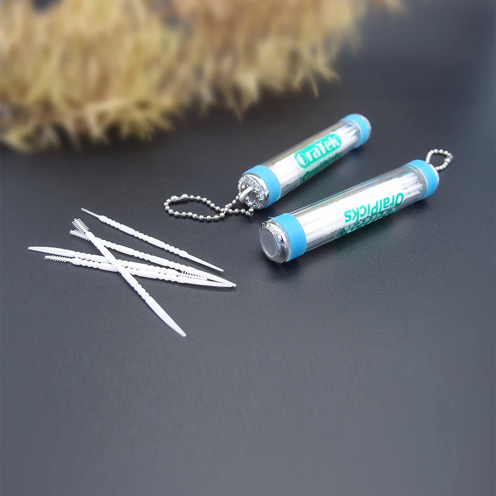 Wholesale plastic bristles toothpicks keychain15 plastic toothpicks