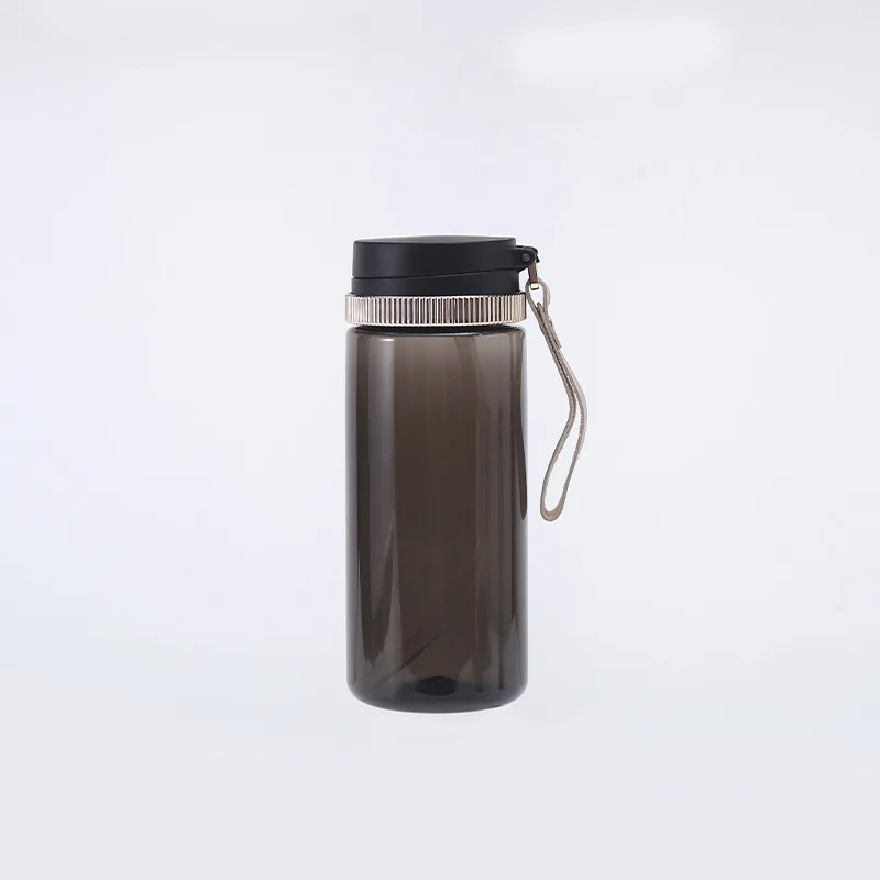 Custom Logo Knob Lid Opening Sports Bottle With Silicone Straw Drinking Water Jug Bottle With Rope