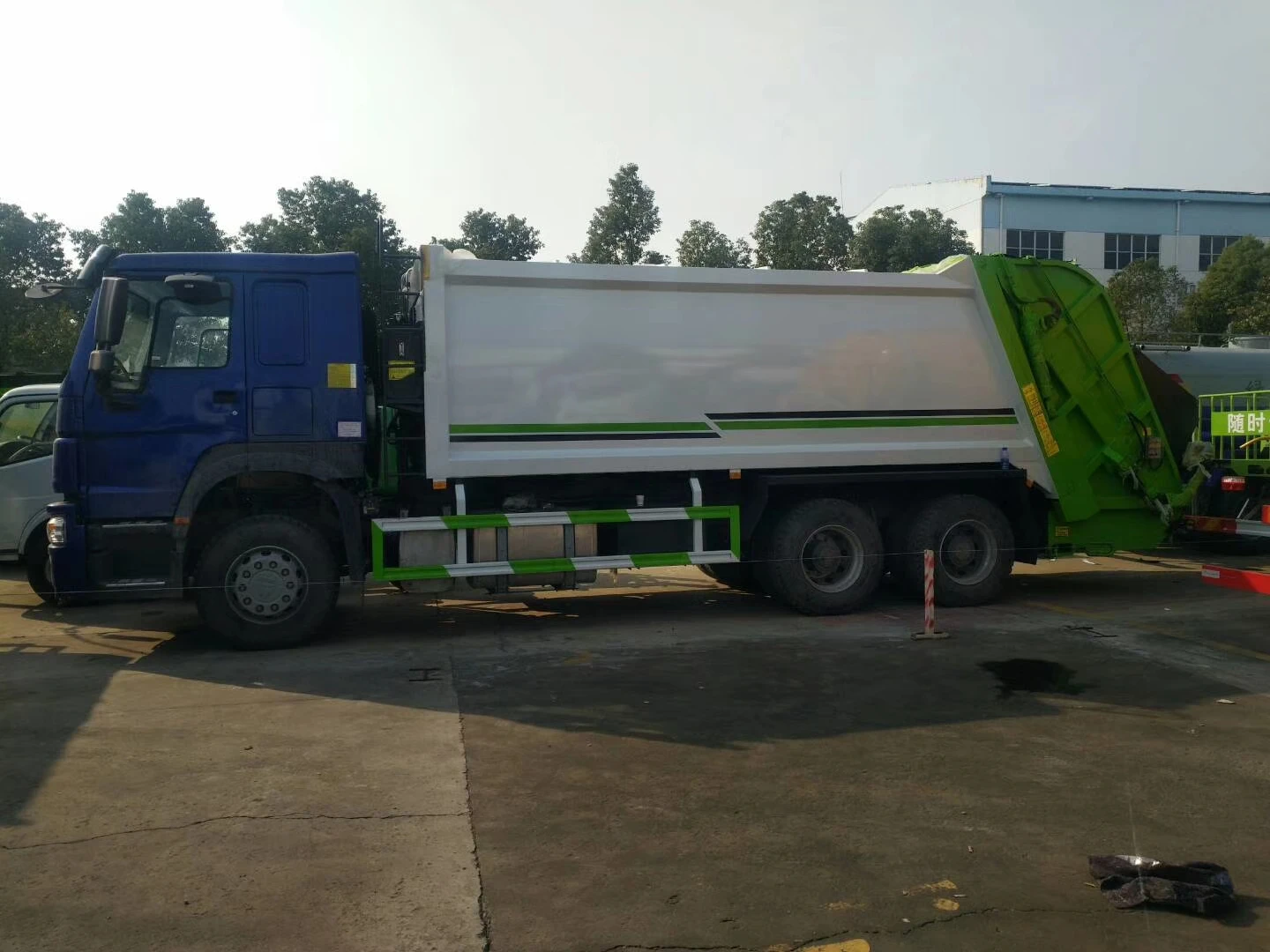 Мусоровоз 15 тонн