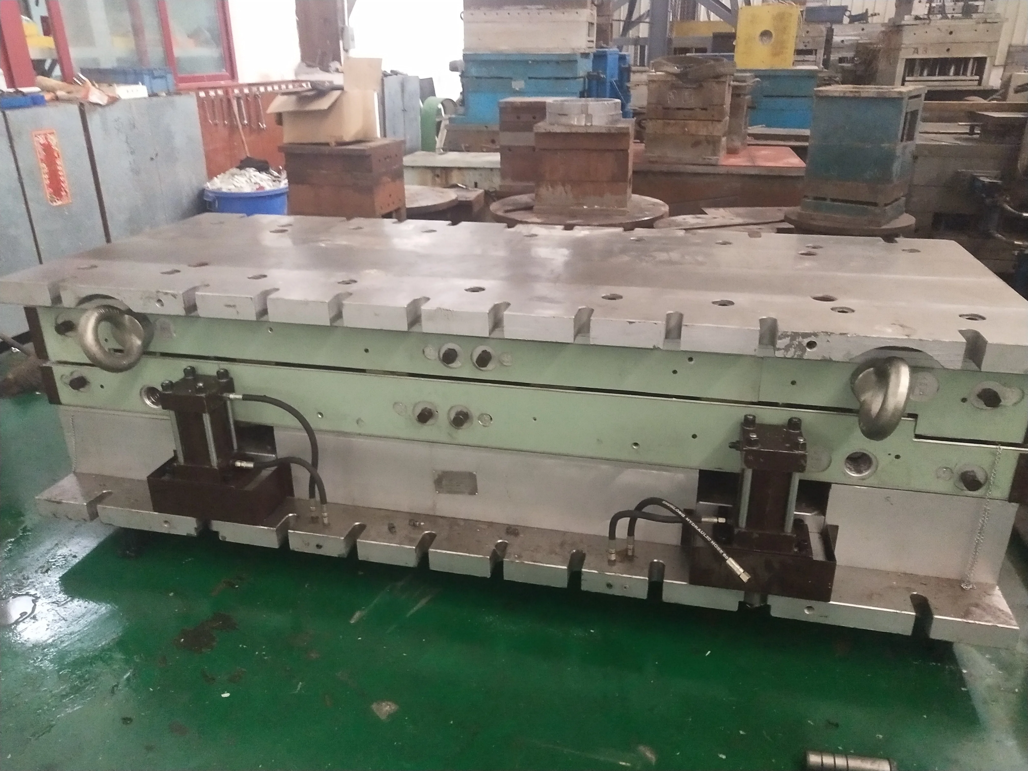 
SMC/BMC Compression Molding 