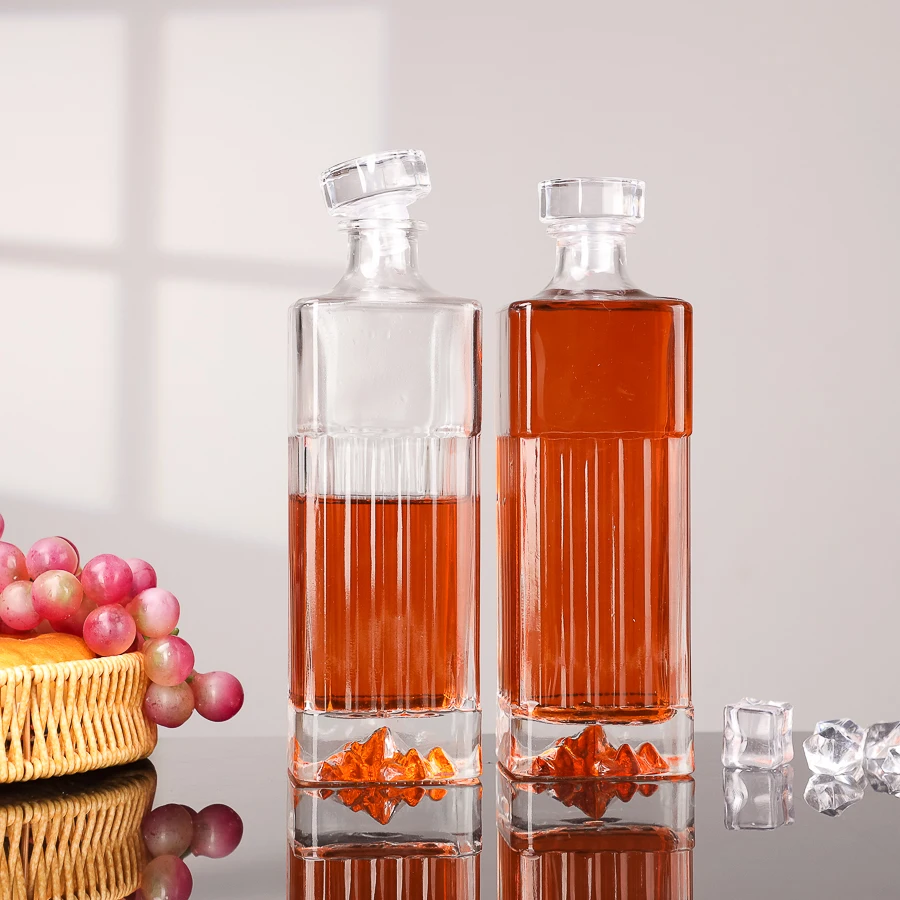 Online Wholesale Supplier 500ml Square Glass Bottles for Gin and Tonic Wholesale Tequila Shot Glass Cheap Vodka Prices