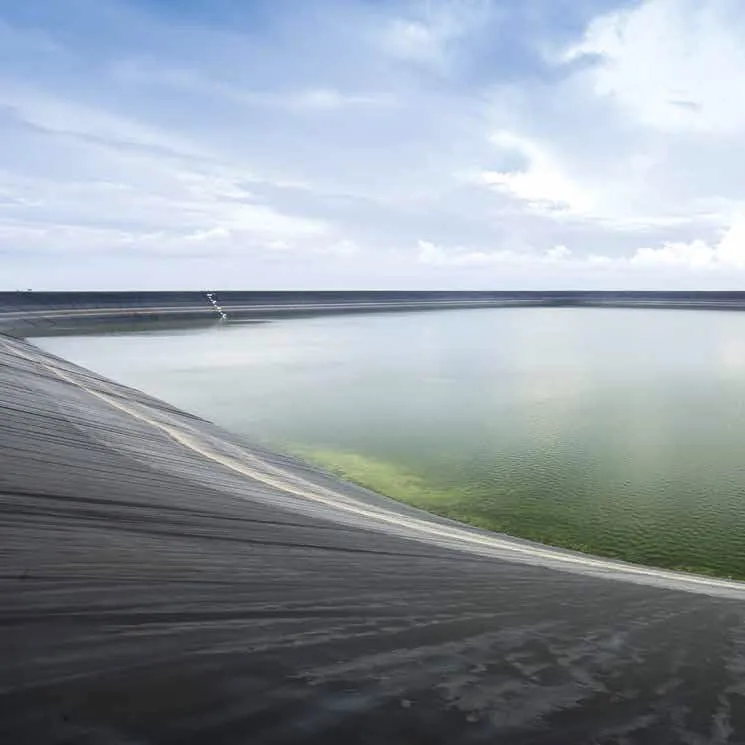 Lake Uses Good Quality HDPE Geomembrane Liner With Black Color And Smooth Surface