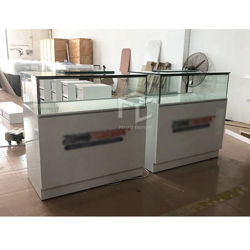Wholesale Custom Dispensary Smoke Shop Showcase Counter Cabinets Led Retail Display Showcase Tobacco Smoke Shop Store Fixture