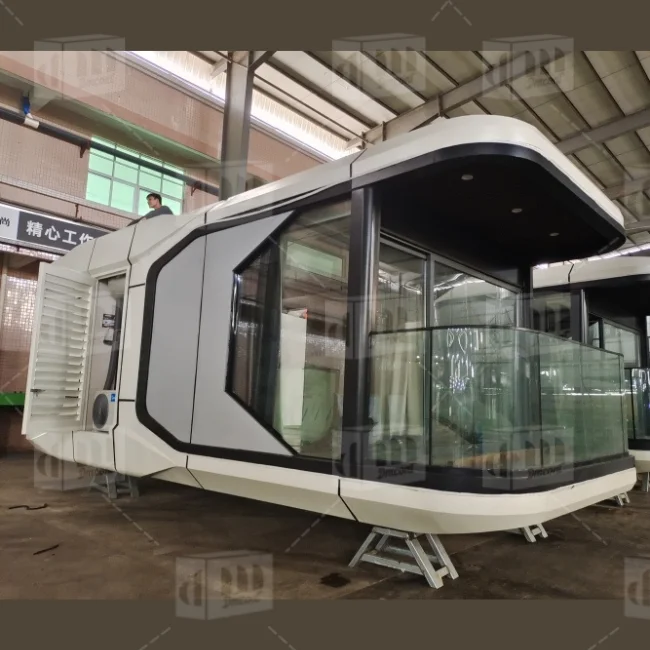 Factory Wholesale Detachable Container Outdoor Homestay Hotel Mobile Modern Commercial Space Capsule Airship Pod Living House
