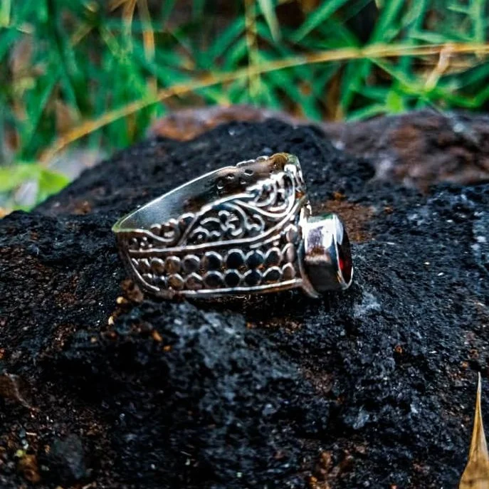 NY-R012-Bali Ornate Ring And Armadillo Style