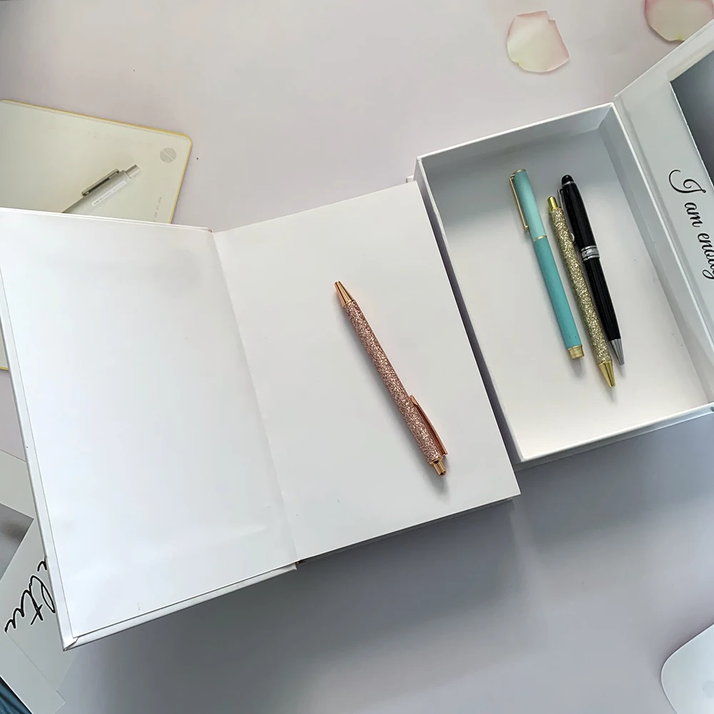 Fashion Home Living Room Channel Modern Leather Blank Book Hardcover Designer Books Box Fake Decoration Luxury Custom Decor Book