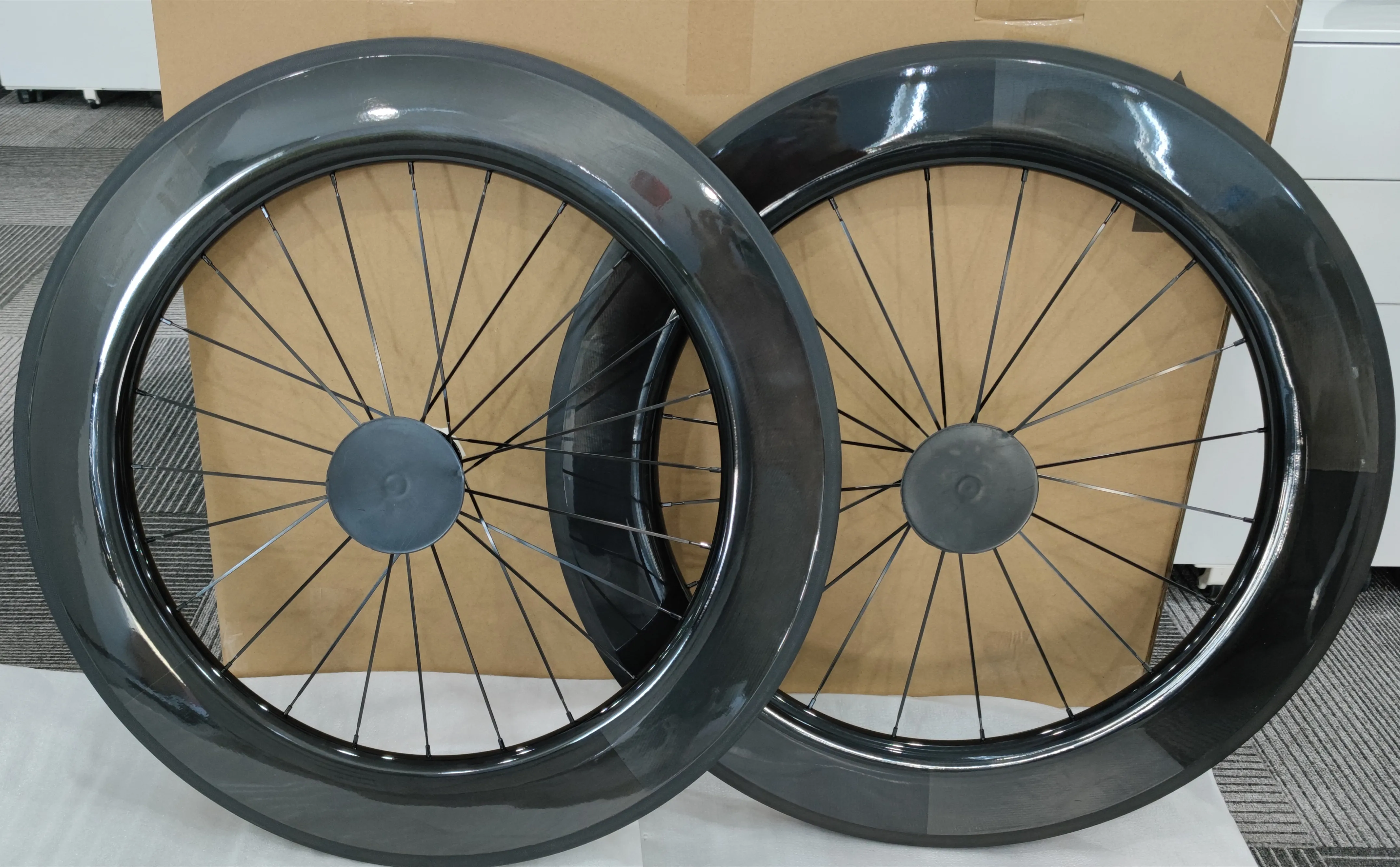 
bicycle carbon wheels 88mm depth UD glossy tubeless clincher wheels 700C road bike carbon wheel set 