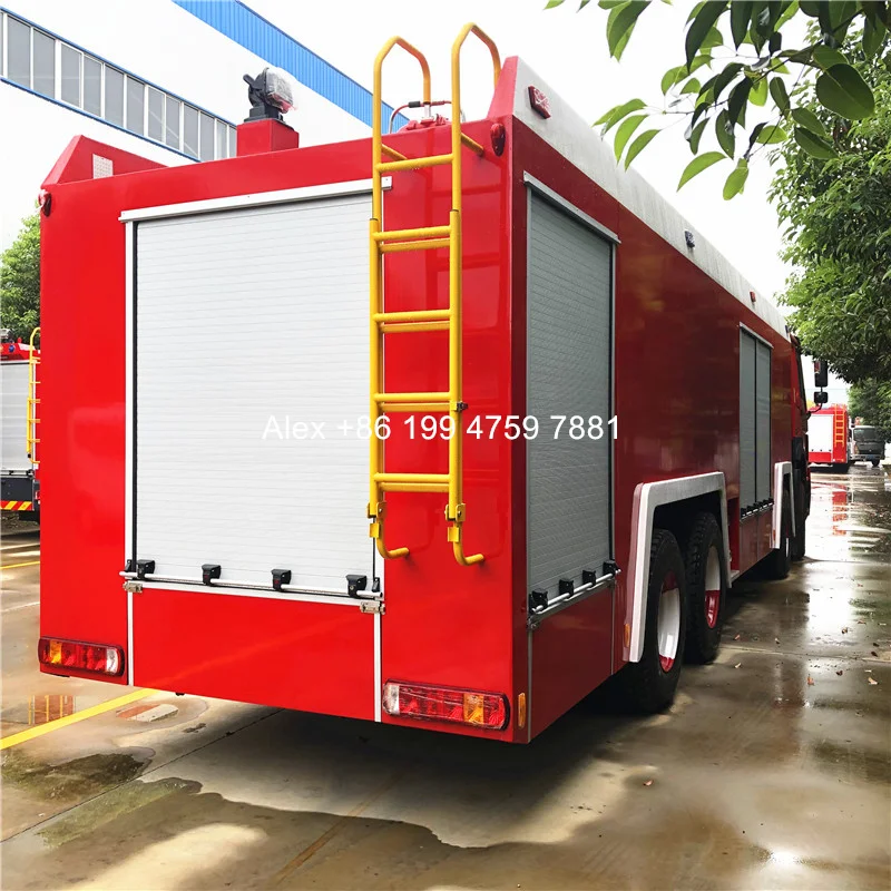 8x4 Sinotruck HOWO 20cbm to 25cbm fire fight truck