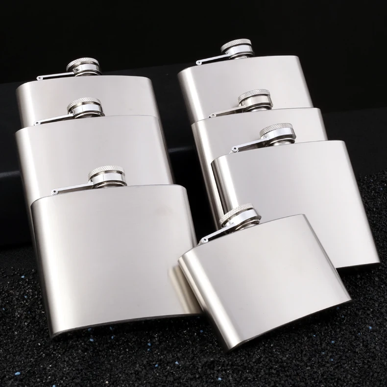 Creation Factory Direct Wholesale Luxury Gold Stainless Steel Alcohol Hip Flasks Set Whiskey Bottle